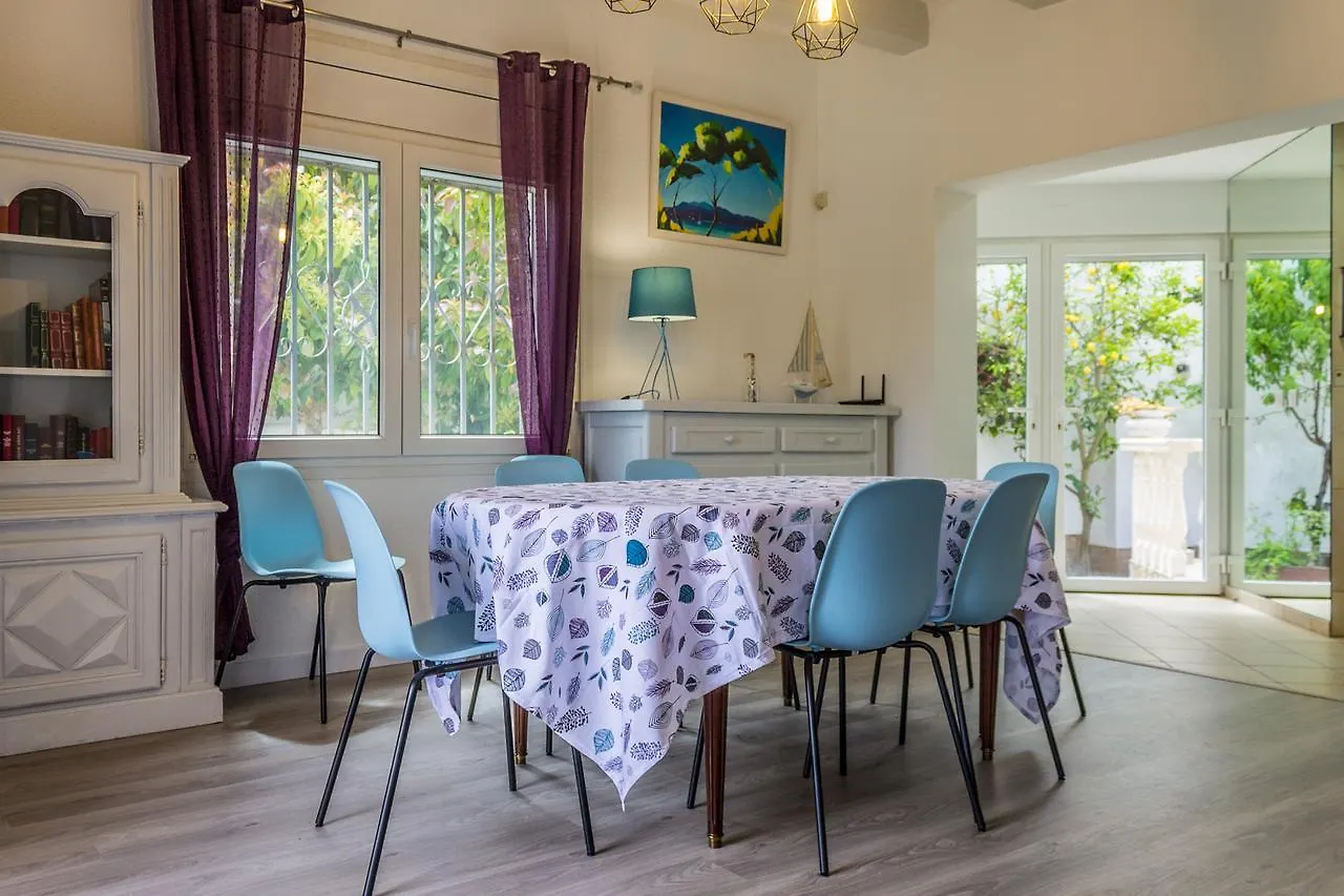 Empurialola -Encantadora Casa Con Jardin Cerca Del Centro -142 Empuriabrava Σπίτι διακοπών