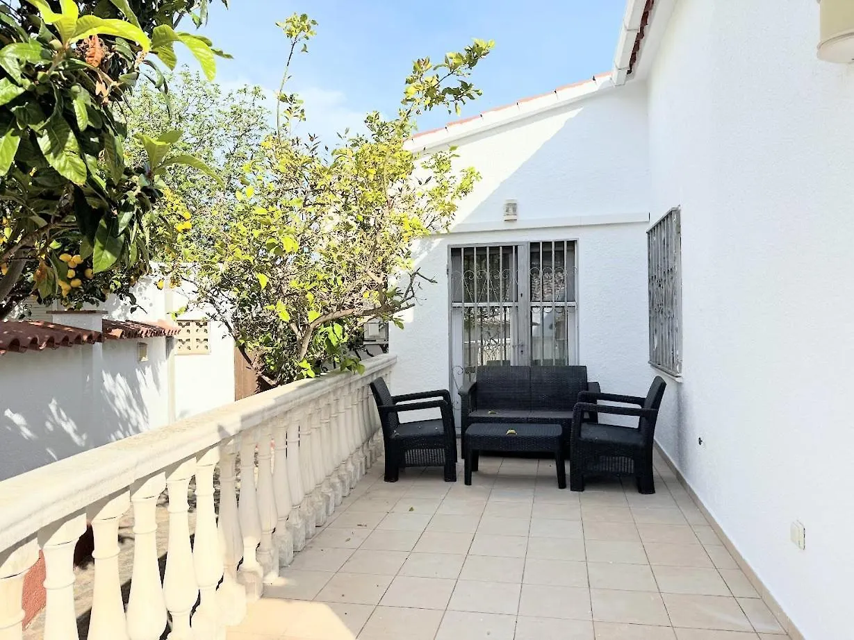Empurialola -Encantadora Casa Con Jardin Cerca Del Centro -142 إمبوريابرافا إسبانيا