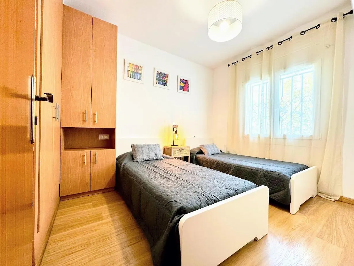 Empurialola -Encantadora Casa Con Jardin Cerca Del Centro -142 إمبوريابرافا